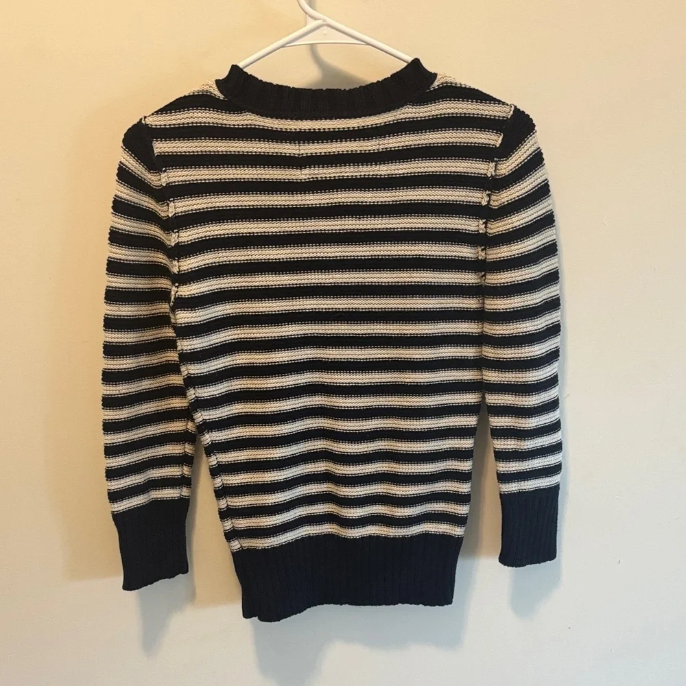 American Eagle Striped Navy and White Sweater - Picture 4 of 4